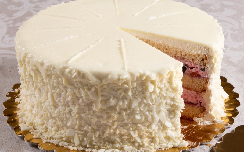 Fehércsokis mascarpone gyümölcsös torta